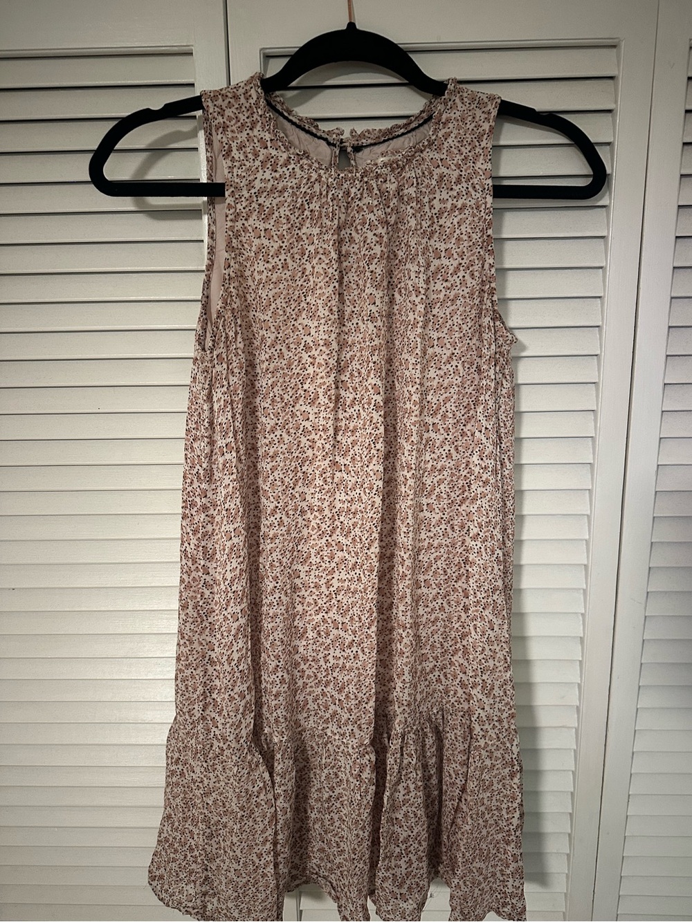 Anthropologie Sleeveless Black Dot Ruffle-Hem Dress in Light Pink